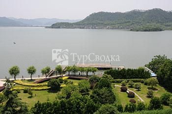 Dongqian Lake Hotel 3*