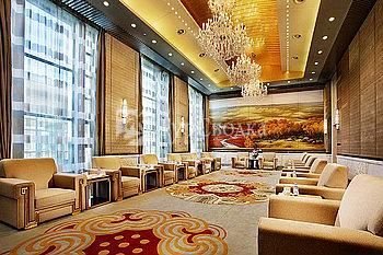 Crowne Plaza Erdos 4*