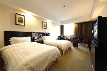 Green Tree Alliance Hotel (Shanghai Pusan Road) 2*