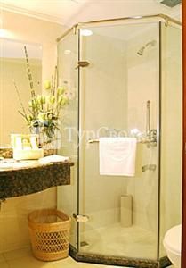 Green Tree Inn (Shanghai Gongkang Hotel) 2*