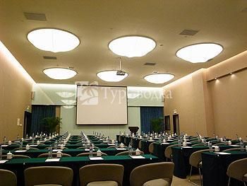 H Grand Hotel Shanghai 4*