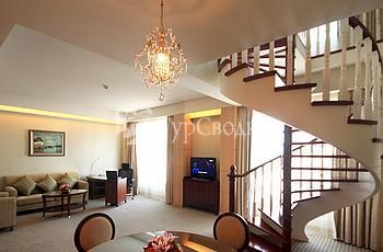 Hotel Paris Peninsula 5*