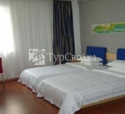 Home Inn (Shaoxing City Square) 2*
