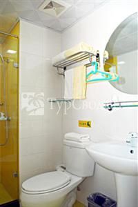 Home Inn (Shenyang Dabeiguan Street) 2*