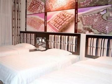 Longjia Business Hotel 3*
