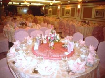 Cosmos Hotel 3*