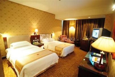 Longcheng International Hotel 5*