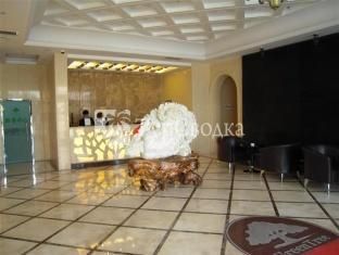 Green Tree Inn Qianan Fortune Center Hotel 3*