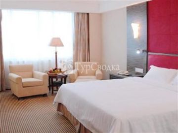 Riverside International Hotel 4*