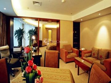 Days Hotel Xian 4*
