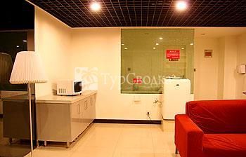 Super House Inn Lianhu Road 4*