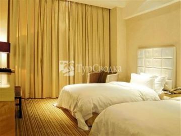 Jinqiao International Hotel 4*