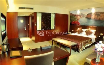 Three Gorges Dongshan Hotel 3*