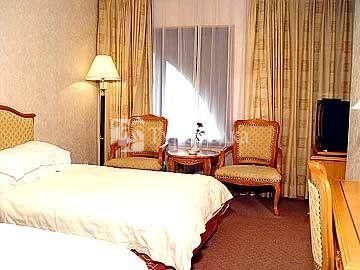 Hong Kong Hotel Yiwu 3*