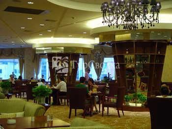 Yiwu Hotel 4*