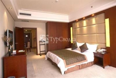 Guomao Barony Hotel 4*