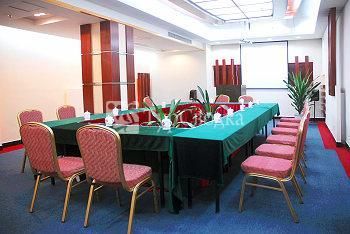 Yunfu Triumph Hotel 4*