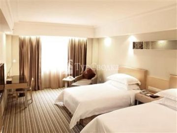 Downtown Hotel Zhuhai 4*