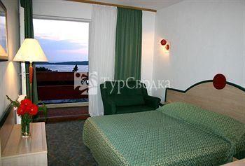 Hotel Pharos Hvar 2*