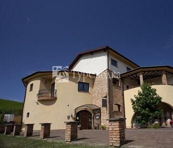 Hotel Vinarija Zdjelarevic Slavonski Brod 3*