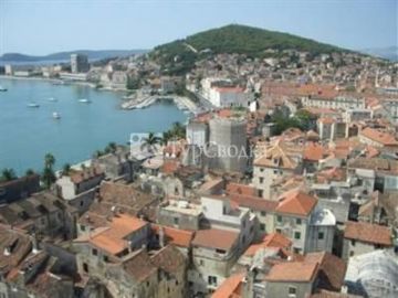Eros Hostel Split 3*