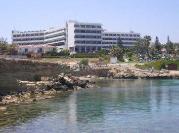 Cavo Maris Beach Hotel