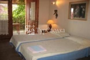 Adamos House Hotel Tochni 3*