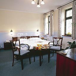 OREA Hotel Bily Horec 3*