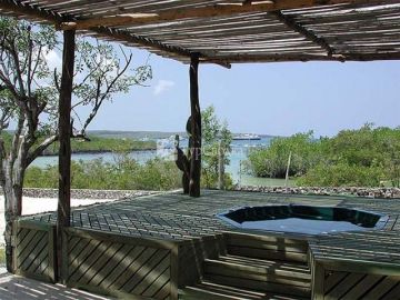Finch Bay Eco Hotel 4*