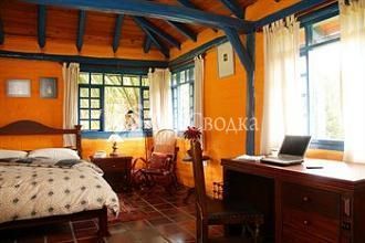 Bed and Breakfast Tumbaco 3*