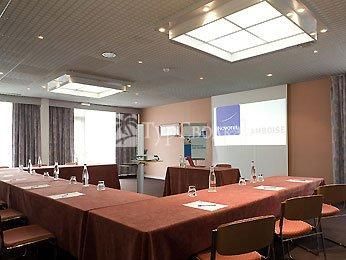 Novotel Amboise 3*