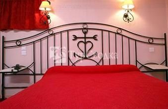 L'Hostellerie De La Source Arles 2*