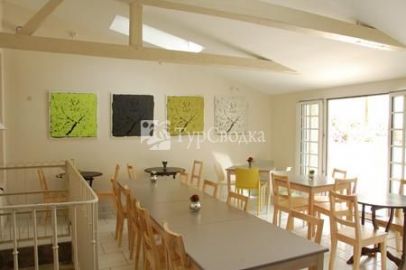 Hotel de Biencourt 2*