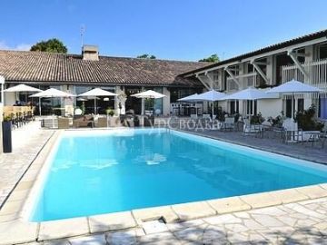 Logis La Citadelle de Blaye 2*