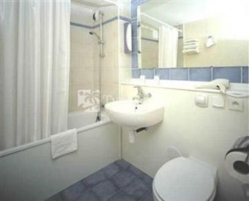 Campanile Bourges Sud Val d'Auron Hotel 2*