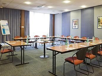 Novotel Chartres 3*