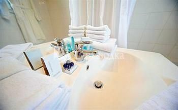 Park & Suites Confort Dijon 2*
