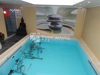 Hotel Jean Moet 3*