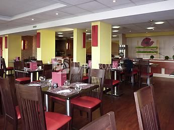 Ibis Laon 2*
