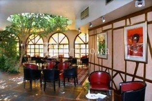 Hostellerie La Poularde 3*