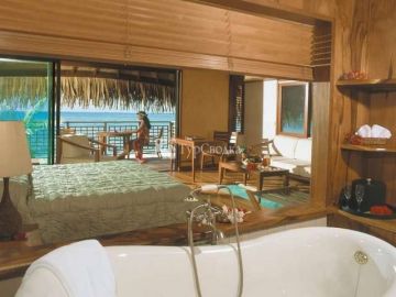 Hilton Moorea Lagoon Resort & Spa 4*