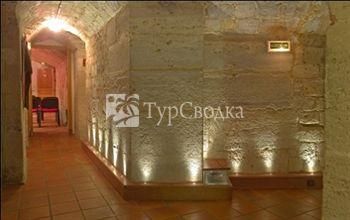 Claret Hotel 3*