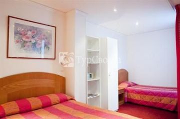 Hotel Arc de Triomphe Etoile 3*
