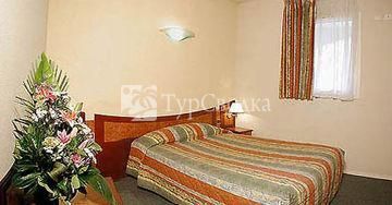 Euro Hotel Sovereign Saint Denis 2*