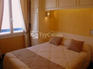 Hotel Ambassadeurs 2*