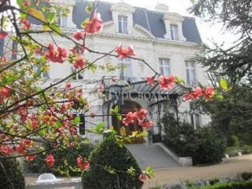 Chateau De Verrieres 4*