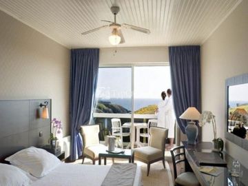 Castel Clara Hotel et Thalassotherapie 4*