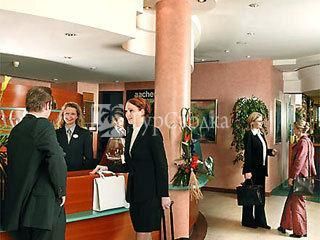 Holiday Inn Aachen 4*