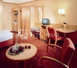Winzerhotel zum Moselstrand 3*