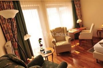 Flair Hotel Waldkrug Delbruck 4*